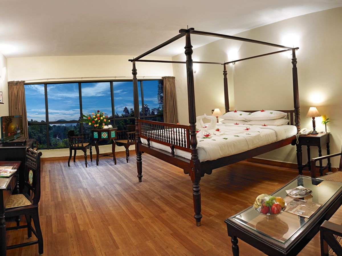 Hotel Room Suite